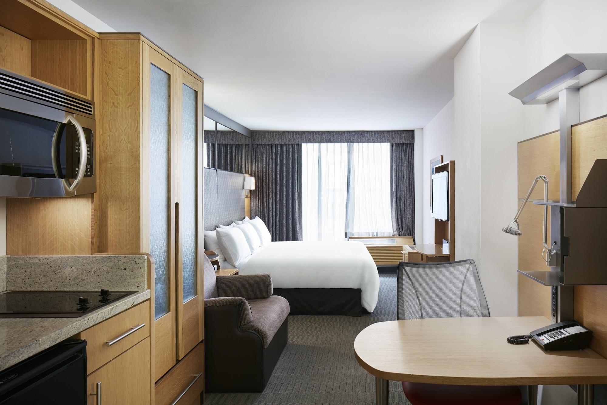 The Jewel Hotel, Hotel Nueva York