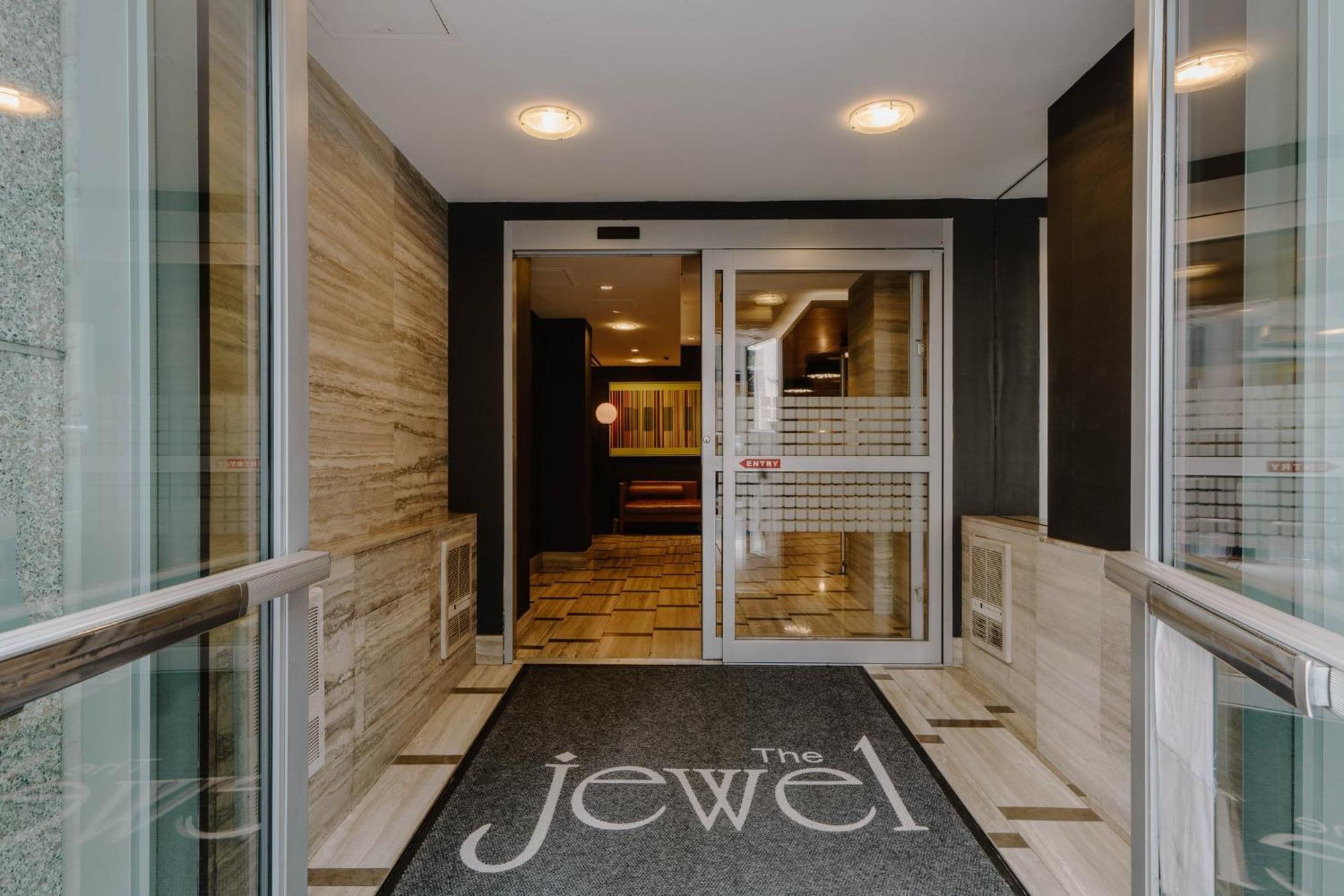 The Jewel Hotel, Nueva York